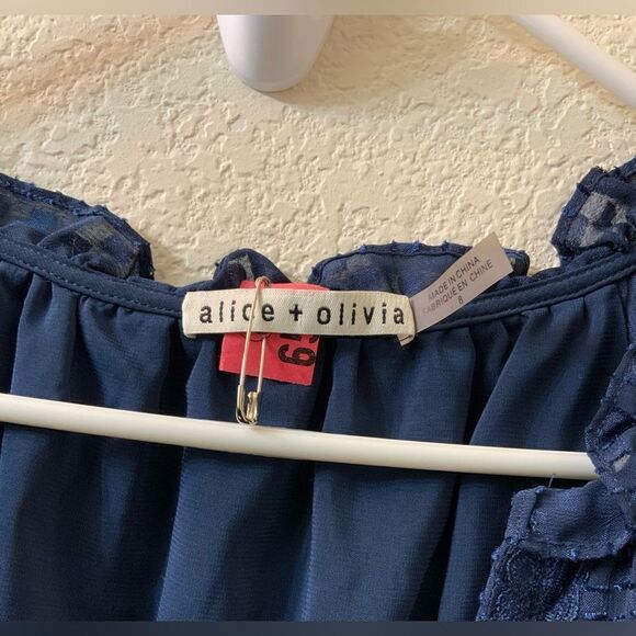 Alice + Olivia Joanne Handkerchief Dress Sz 8 - Picture 9 of 9